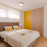 A'more In Insel Ugljan By Interhome *