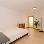 A'more In Insel Ugljan By Interhome
